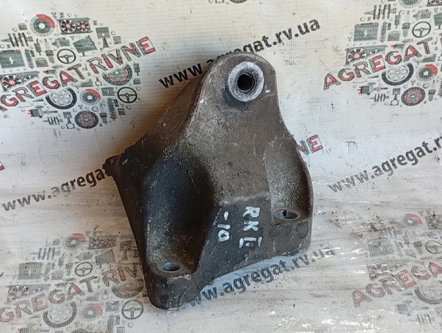 Кронштейн опоры двигателя 113320021R RENAULT