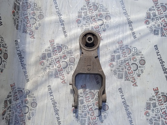 Подушка двигателя 13117088 OPEL
