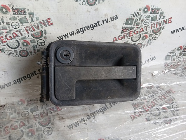 Ручка двери задней (распашной) правая наружная 1472002077 FIAT