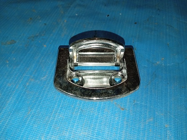 Петля крепления груза 1K0864203 VAG