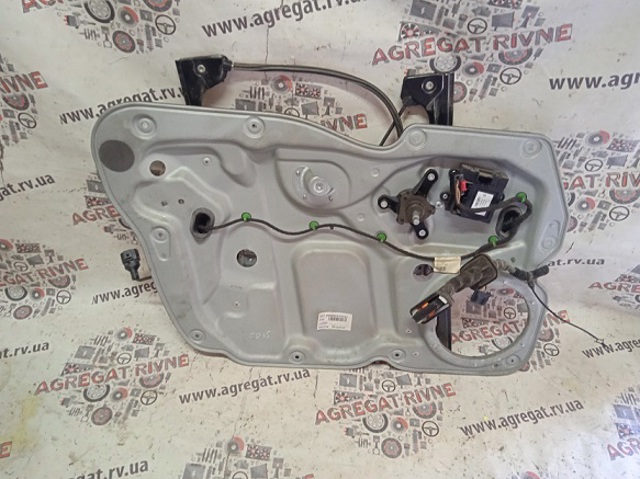 Стеклоподъемник с электродвигателем Фольксваген Туран 2