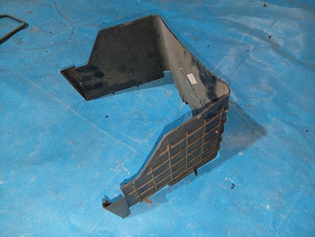 Подставка аккумулятора 3C0915335 VAG
