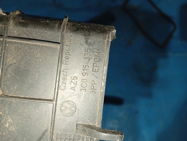 3C0915335 Полка под аккумулятор купить Винница