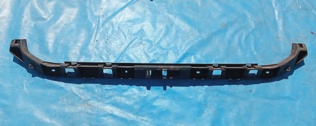 Кронштейн бампера заднего, левый 3C8807863C VAG