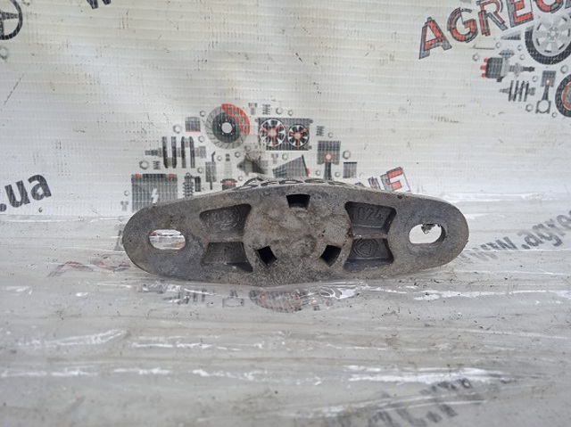 51716883 Ограничитель сдвижной двери, на кузове нижний  купить Чернигов