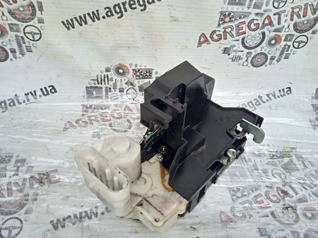 FIAT 51843471 Замок двери передней левой в наличии Николаев