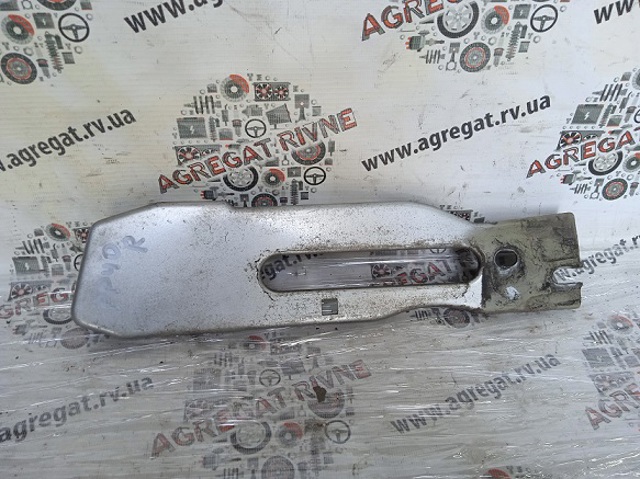 Кронштейн передней панели правый 7213NQ PEUGEOT