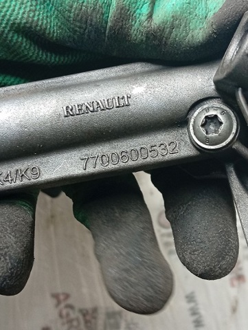 7700600532 RENAULT Насос масляный купить в Одесса