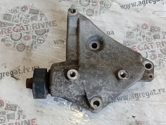 Кронштейн компрессора кондиционера 8200025937 RENAULT