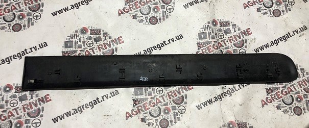 RENAULT 8200077543 Молдинг двери передней правой в наличии Хмельницкий