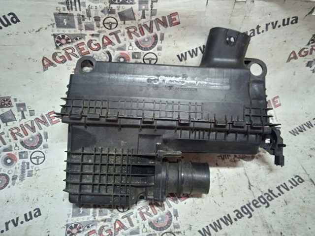Корпус воздушного фильтра в сборе 8200089030 RENAULT