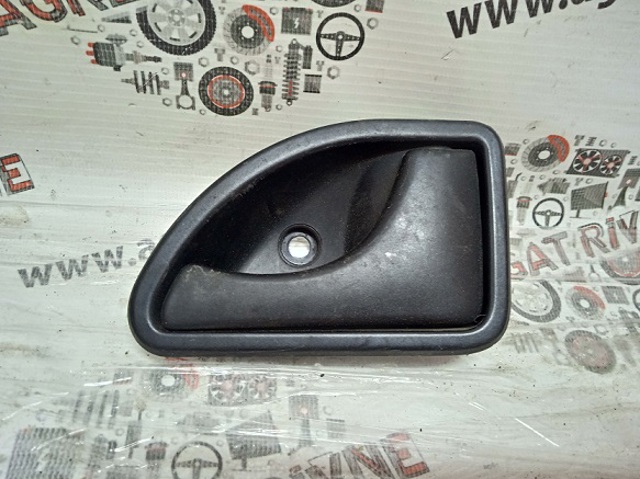 Ручка передней двери внутренняя, правая 8200247803 RENAULT