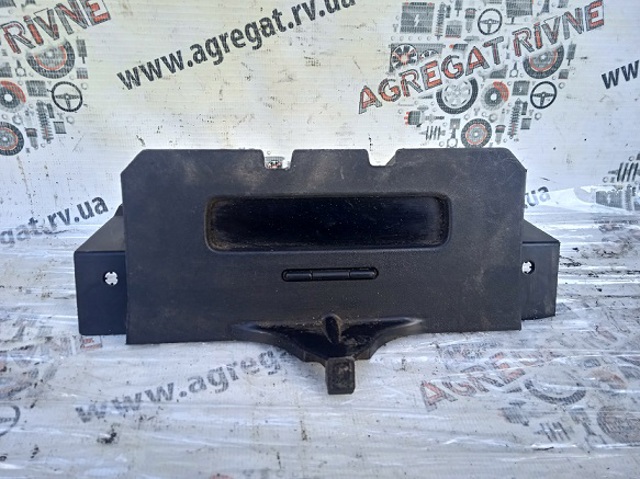 Часы в салон, на панели 8200380298 RENAULT