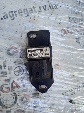 Датчик AIRBAG передний 8200402402 RENAULT