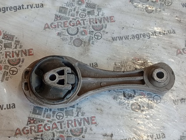 RENAULT 8200427530 Передняя опора двигателя в наличии Украина