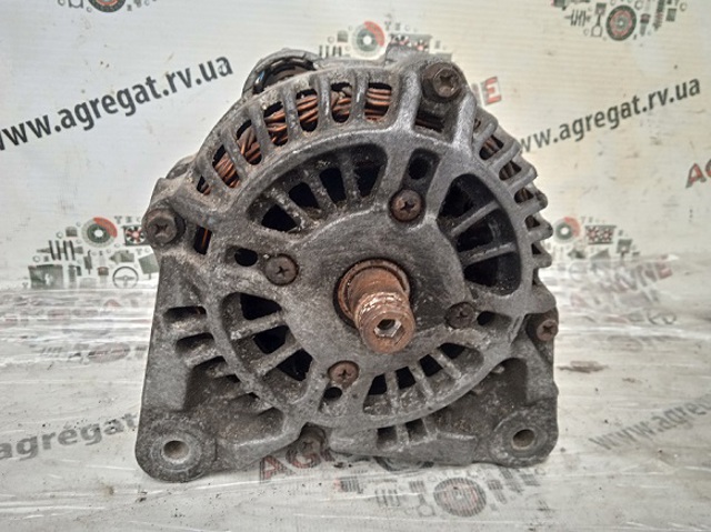 Генератор автомобильный 8200468131 RENAULT