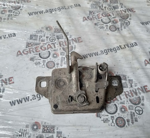 Замок капота 8200497783 RENAULT