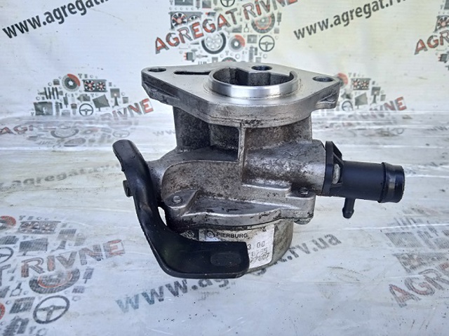 Механический вакуумный насос 8200577807 RENAULT