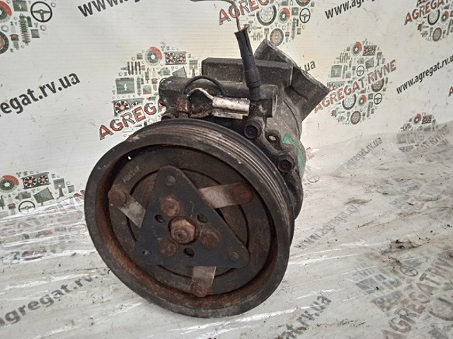 Компрессор хладагента 8200716562 RENAULT