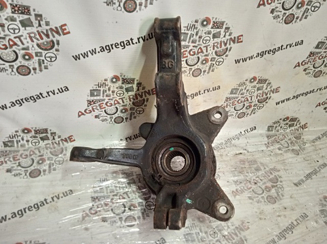 Цапфа поворотная левая 8200755585 RENAULT