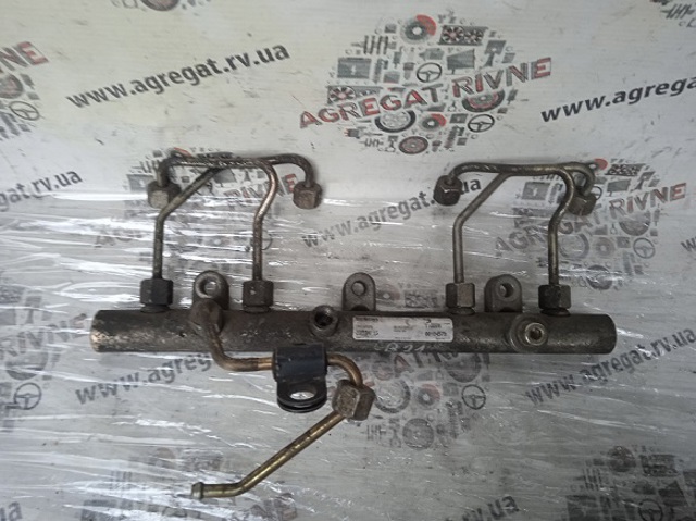 Распределитель топлива 9640387980 PEUGEOT