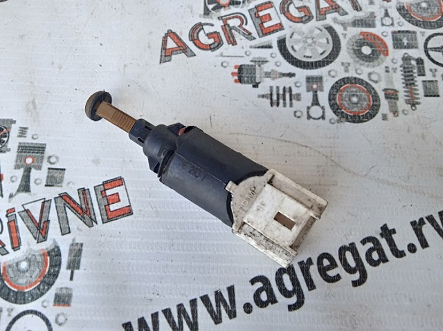 Выключатель датчик стопсигнала Ситроен С5 I