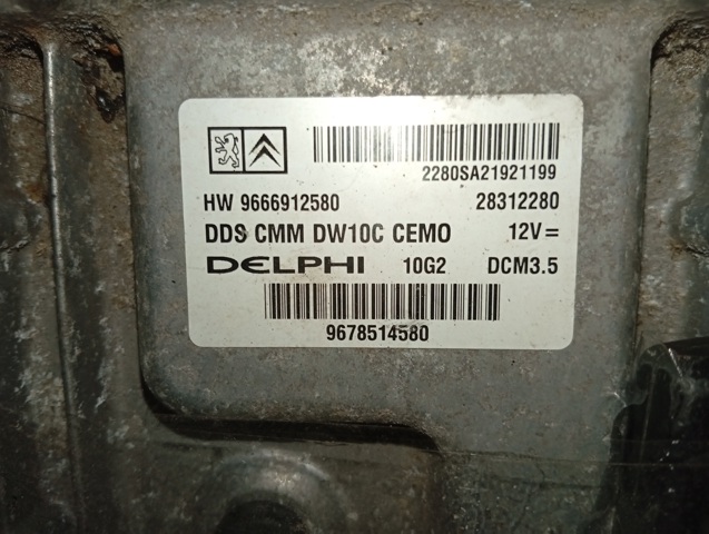 Компьютер двигателя 9666912580 FIAT