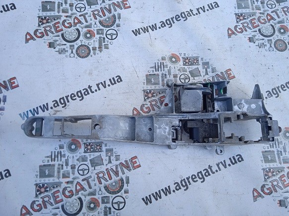 Ручка двери передней наружная левая 9680168680 PEUGEOT