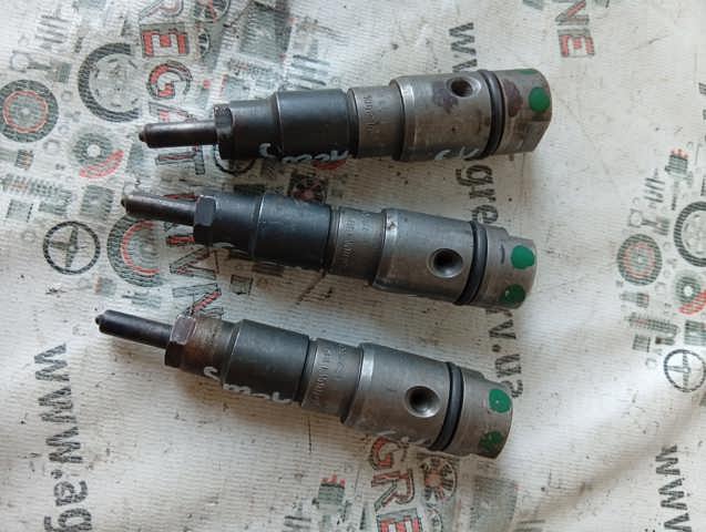 Форсунка дизельная в сборе A0060175721 MERCEDES