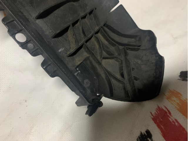 2135050030 MERCEDES Дефлектор радиатора купить в Сумы