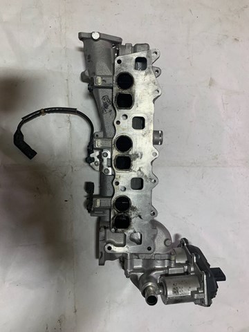 Коллектор впускной, левый 6420908337 MERCEDES