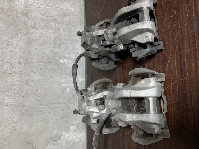 Суппорт тормозной левый задний A0024202783 MERCEDES