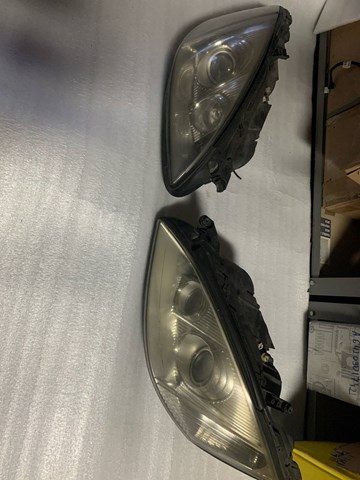 Фара правая A2218203261 MERCEDES