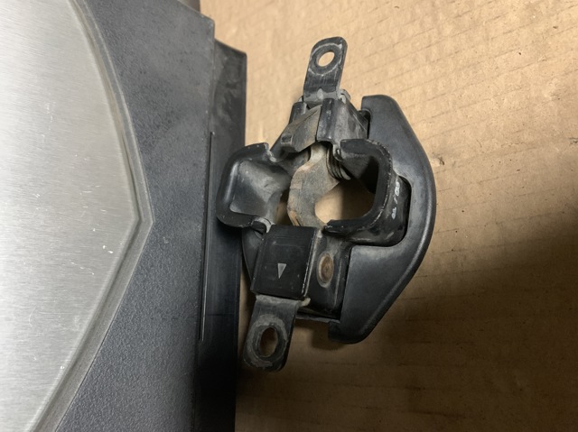Замок крышки капота A2218800180 MERCEDES