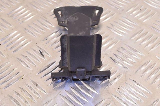 BMW 51117296331 Направляющая переднего бампера в наличии Запорожье