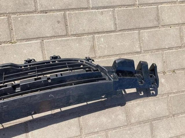 51117371737 Решетка бампера переднего центральная купить Сумы