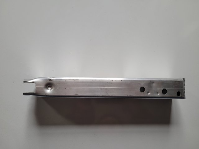 BMW 51117374789 Кронштейн усилителя переднего бампера в наличии Полтава