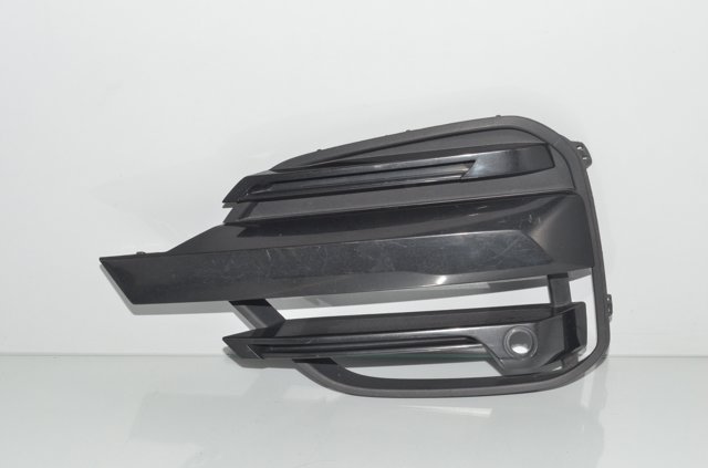 51117399903 Заглушка (решетка) противотуманных фар бампера переднего левая купить Черкассы