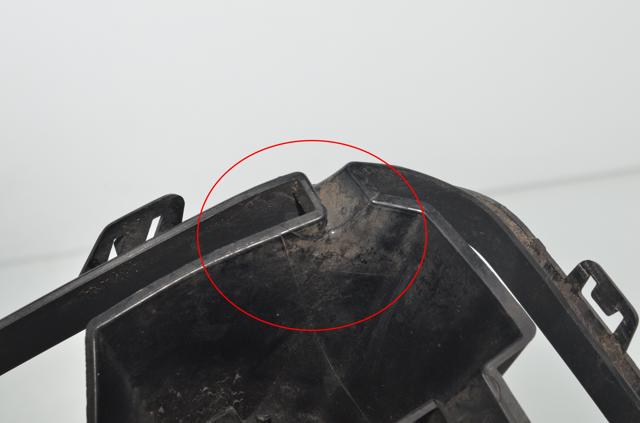 BMW 51117399903 Заглушка (решетка) противотуманных фар бампера переднего левая в наличии Павлоград