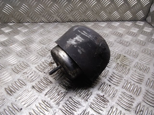 VAG 8D0199382AE Правая подушка двигателя в наличии Черкассы