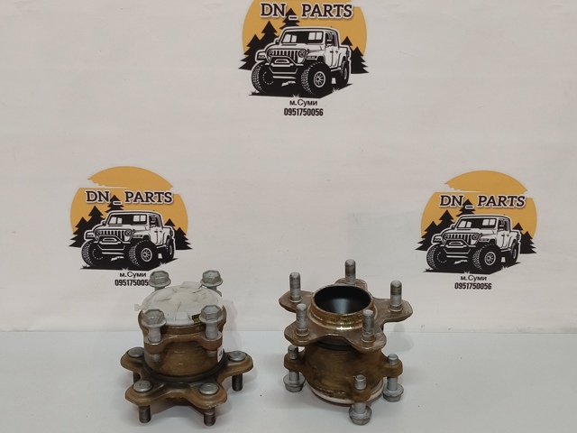 Ступицы задних колес 432026RR0C NISSAN