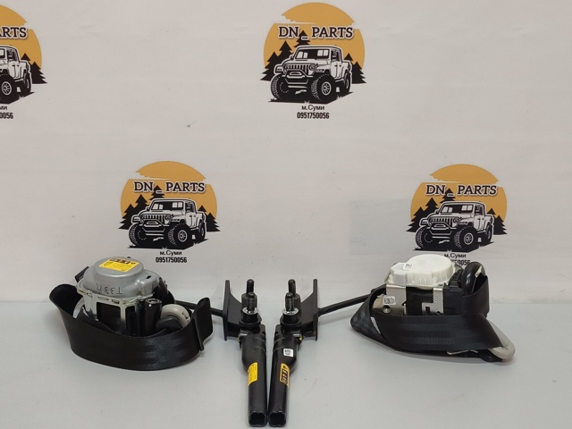 Ремень безопасности передний левый 868856RR5A NISSAN
