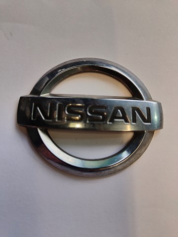 Фирменный значок 848908H700 NISSAN