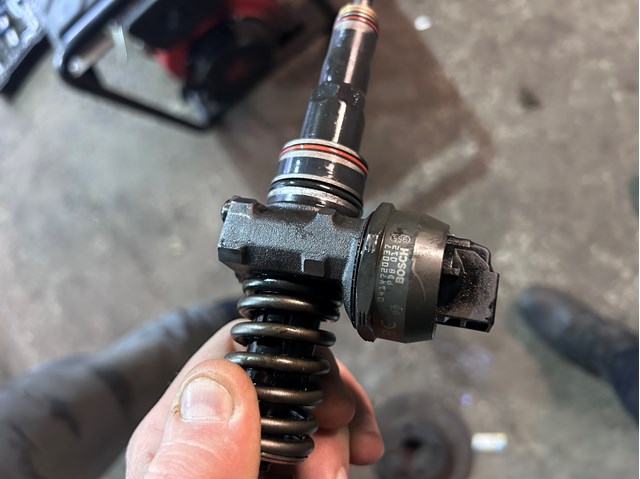 BOSCH 0414720037 Форсунка впрыска топлива в наличии Черновцы