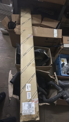 TOYOTA 5178160190 Подножка правая в наличии Киев