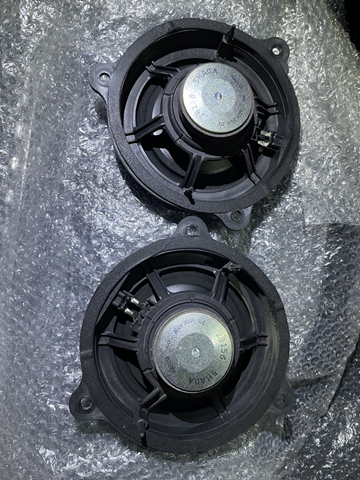 281565HA0A NISSAN Динамик передней двери купить в Чернигов