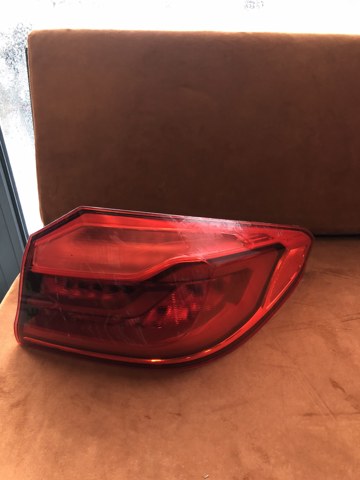 Задний правый внешний фонарь 63217376470 BMW