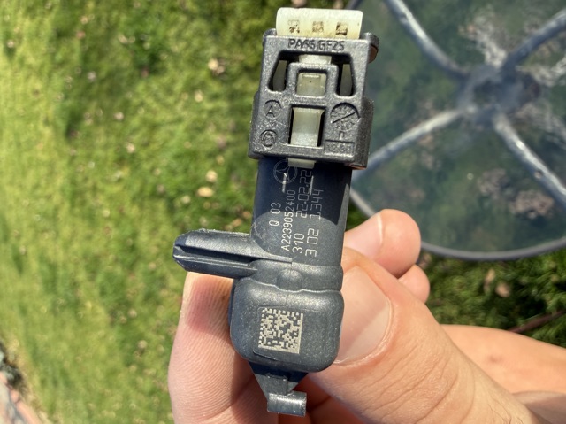 Датчик продольного ускорения A2239052400 MERCEDES