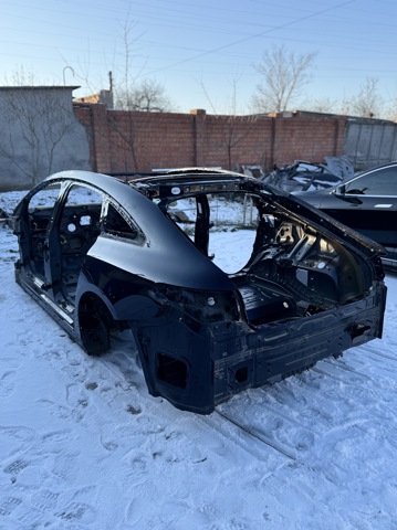 A2976303501 MERCEDES Крыло заднее левое купить в Николаев