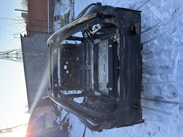 MERCEDES A2976303601 Крыло заднее правое в наличии Одесса